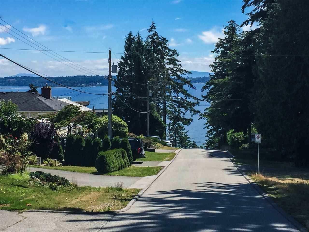 1381 EVERALL STREET, White Rock