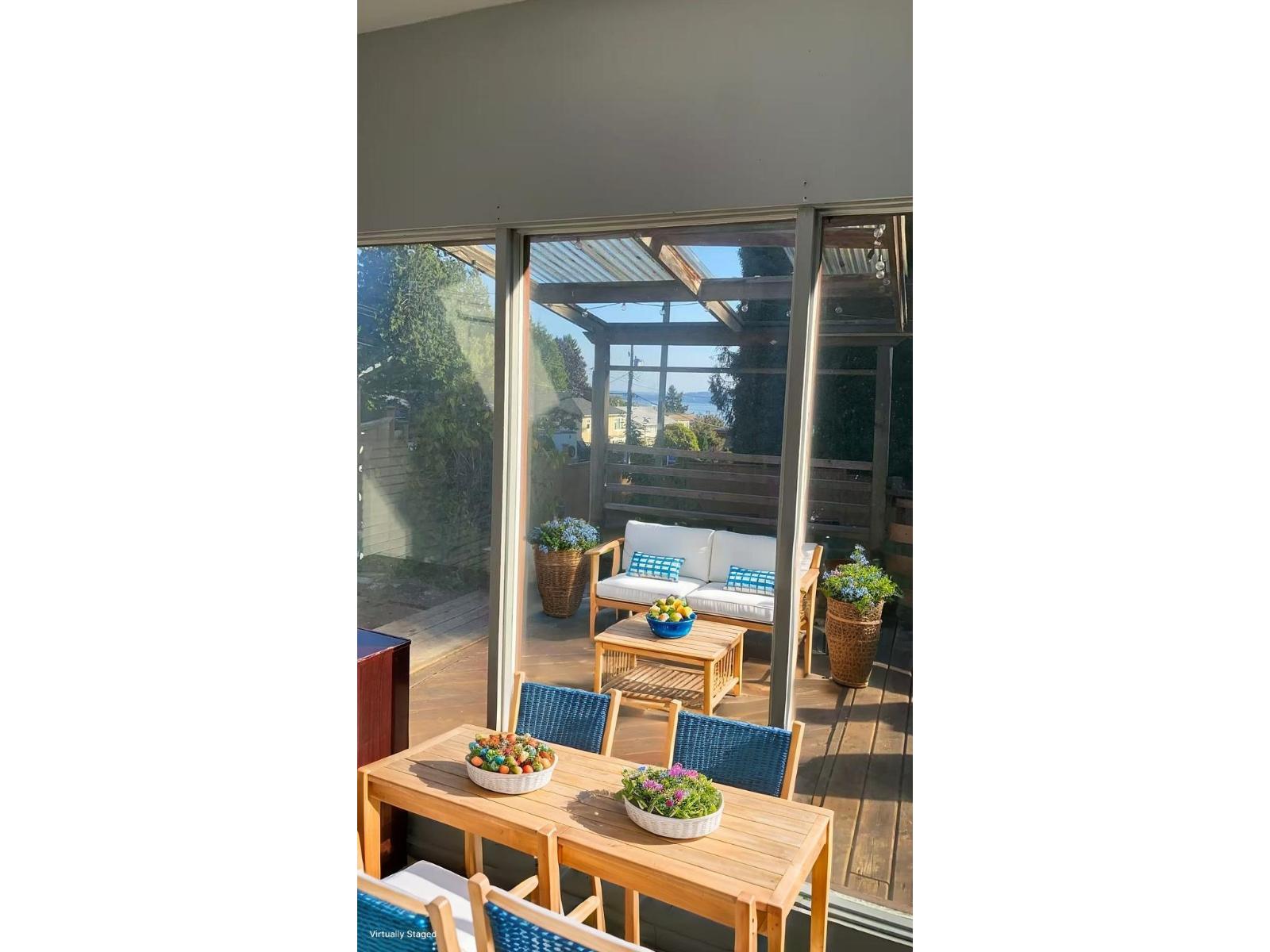 1381 EVERALL STREET, White Rock