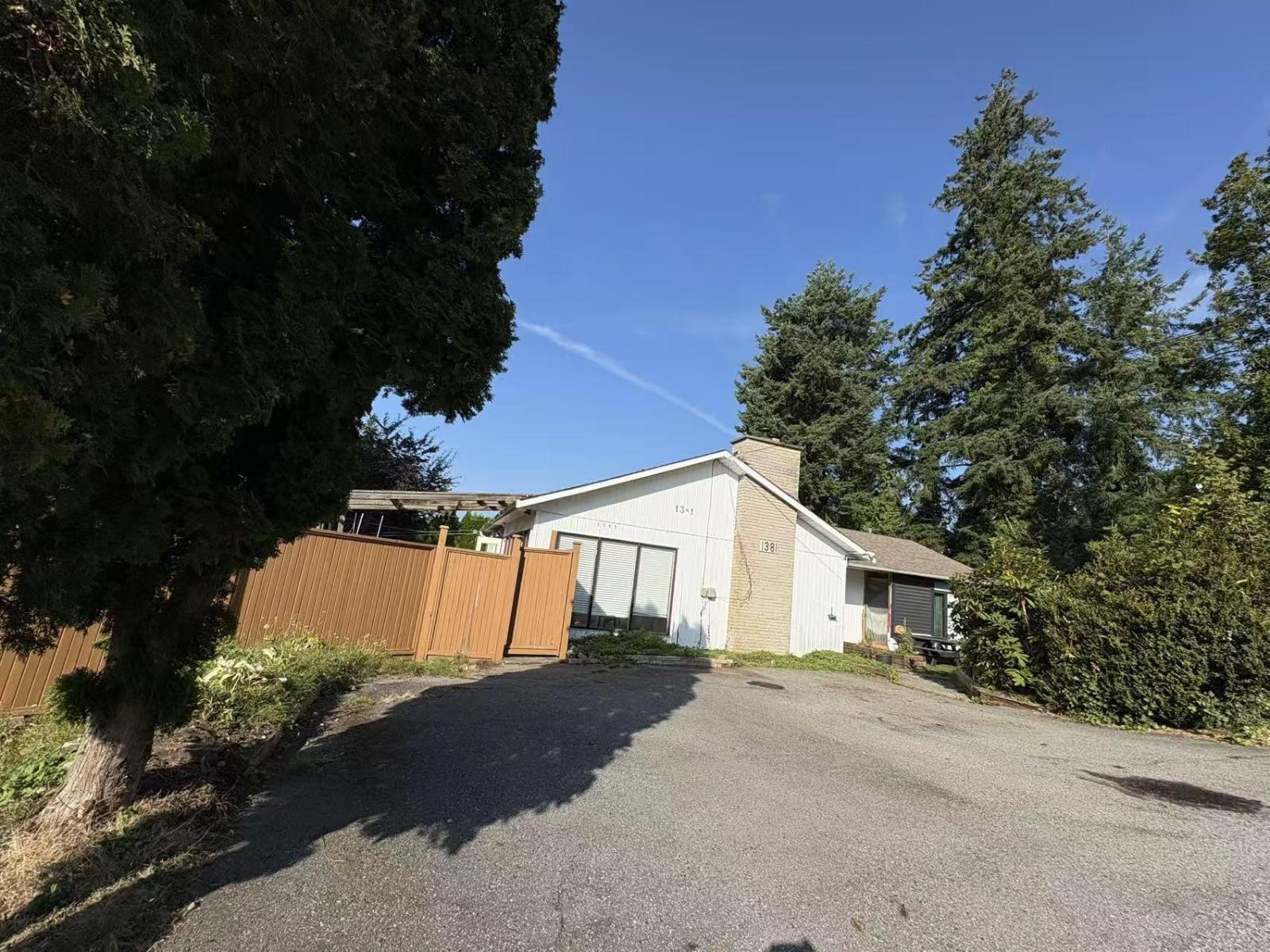 1381 EVERALL STREET, White Rock