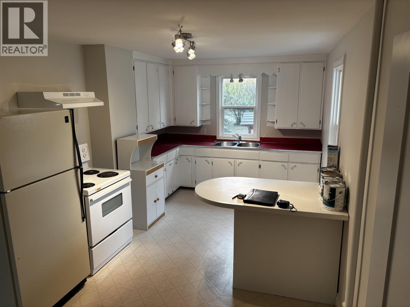 7157 N 97 HIGHWAY, Fort St. John