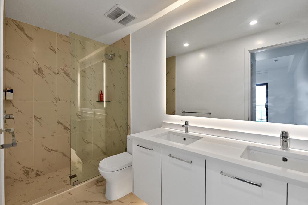 1902 1588 JOHNSTON ROAD, White Rock