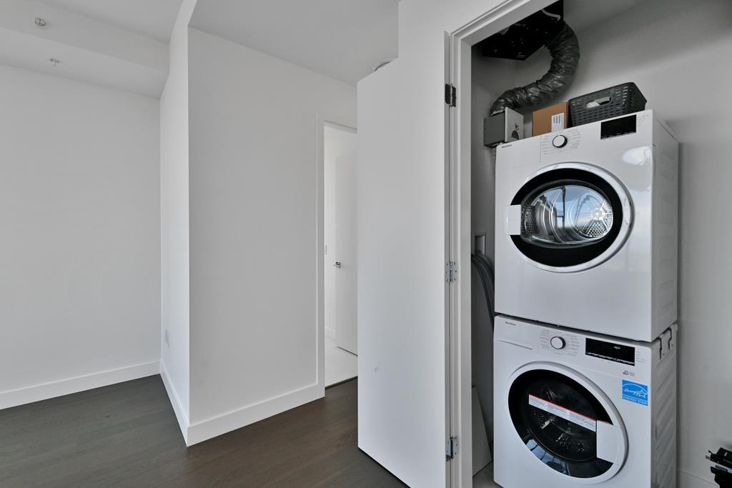 1902 1588 JOHNSTON ROAD, White Rock