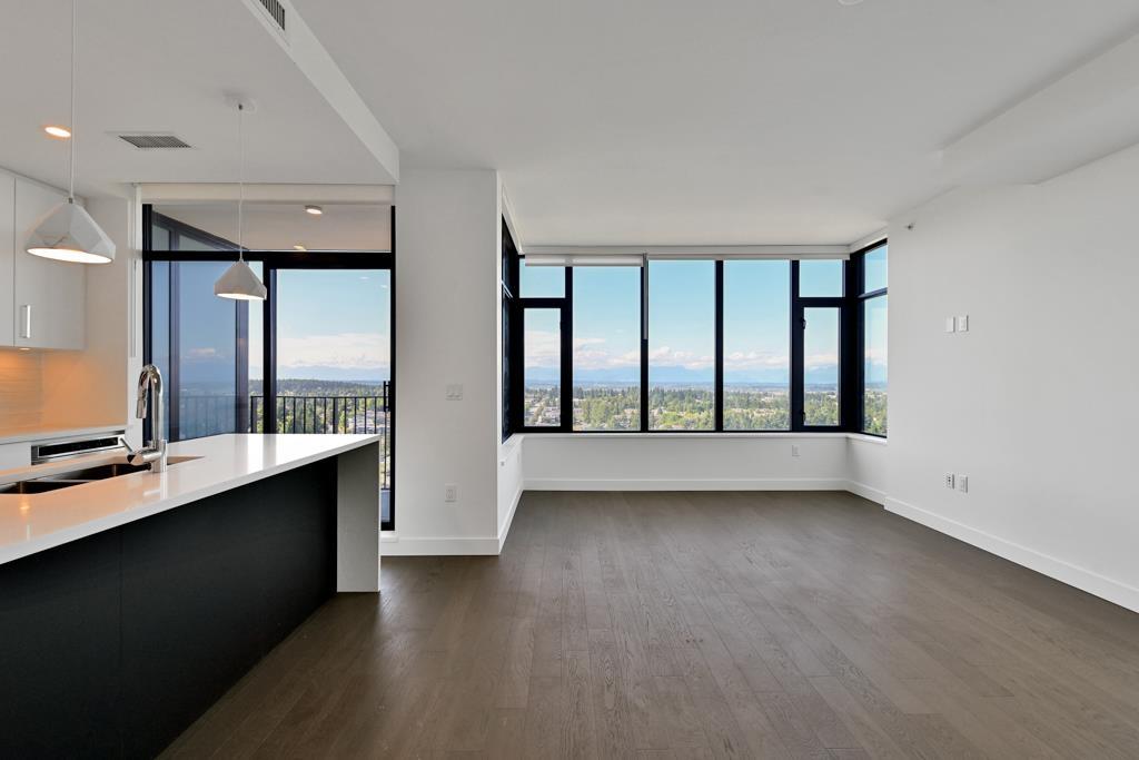 1902 1588 JOHNSTON ROAD, White Rock
