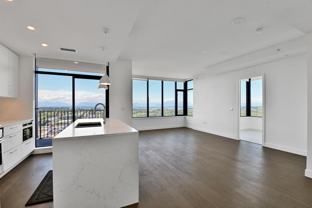 1902 1588 JOHNSTON ROAD, White Rock