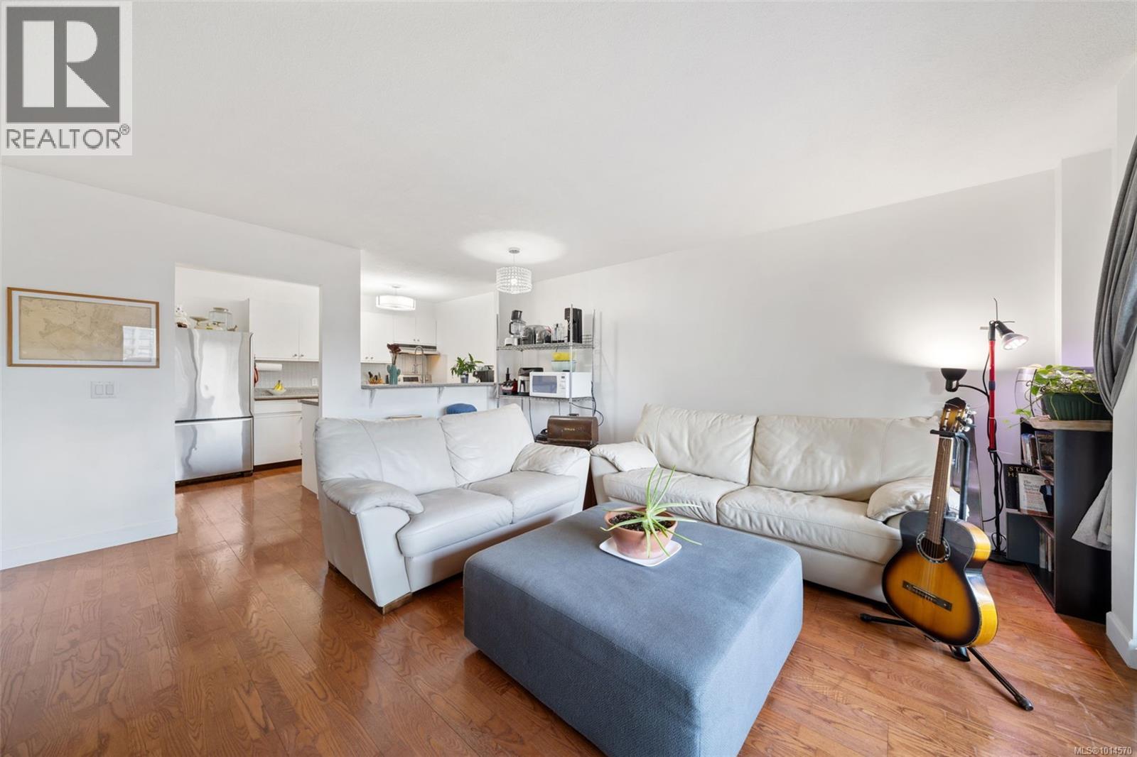 404 770 Cormorant Street, Victoria