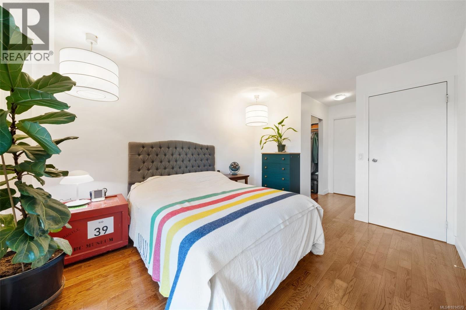 404 770 Cormorant Street, Victoria