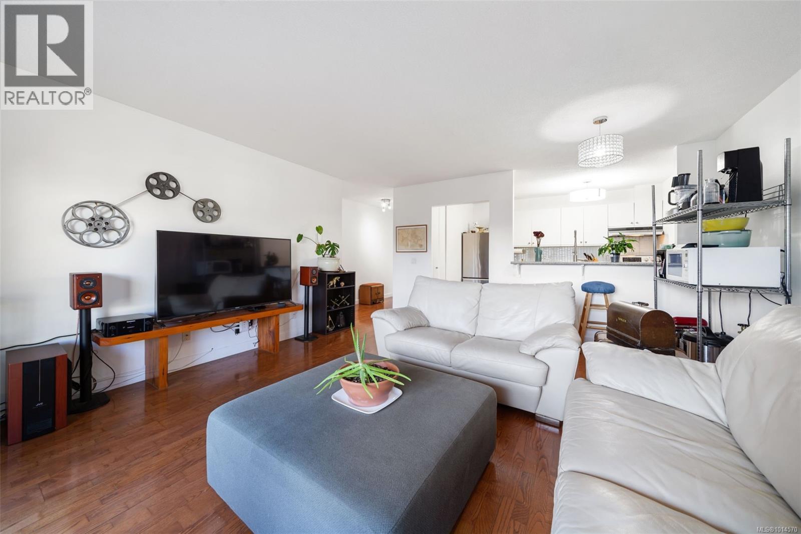 404 770 Cormorant Street, Victoria