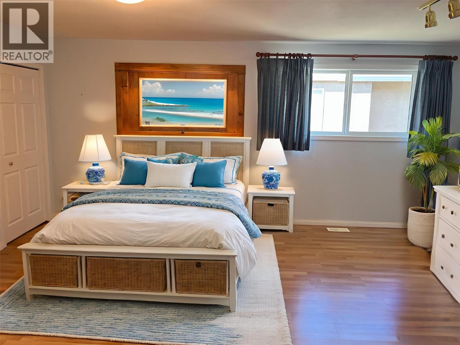 6108 Saint Martin Place, Oliver