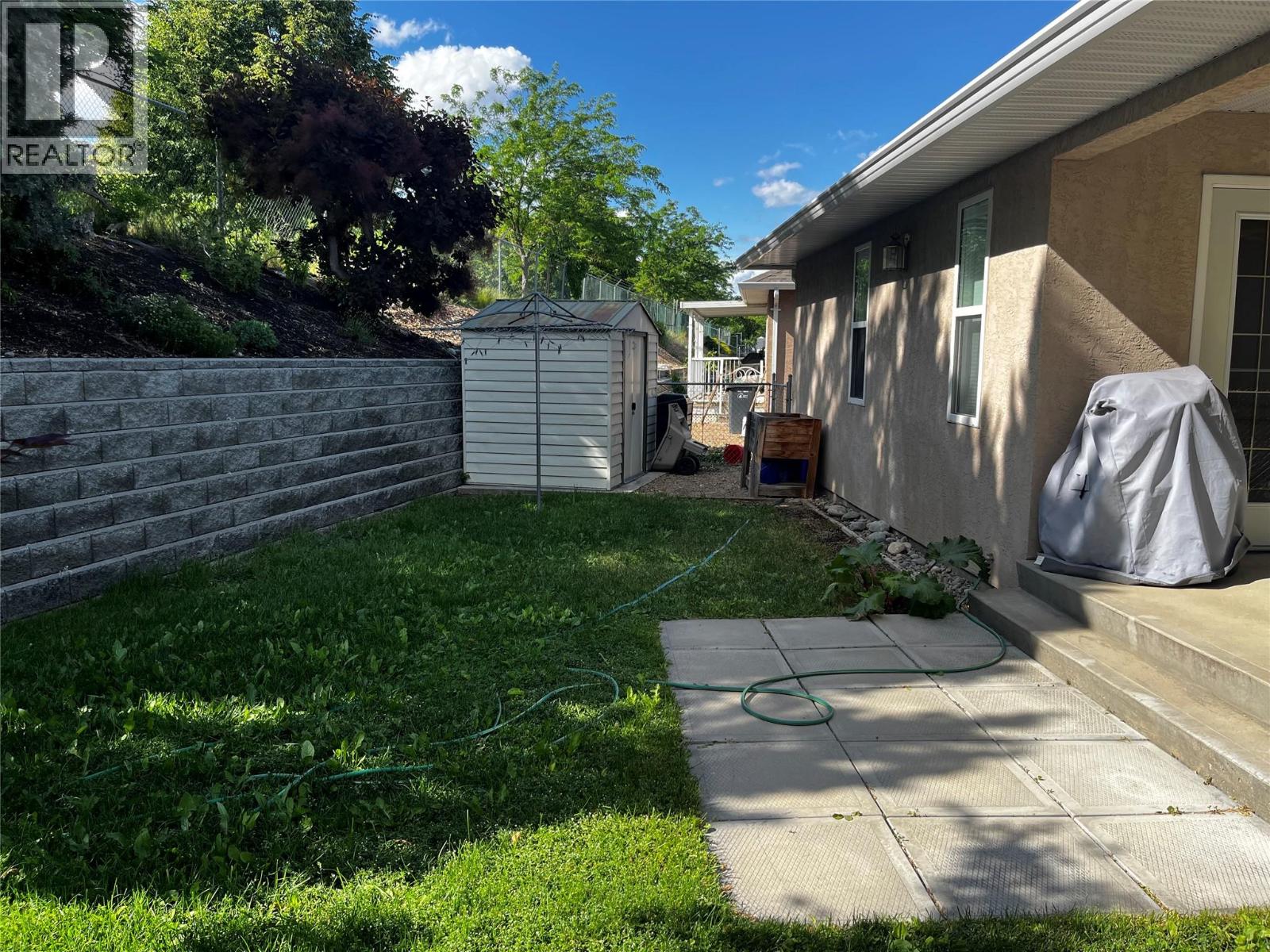 6108 Saint Martin Place, Oliver