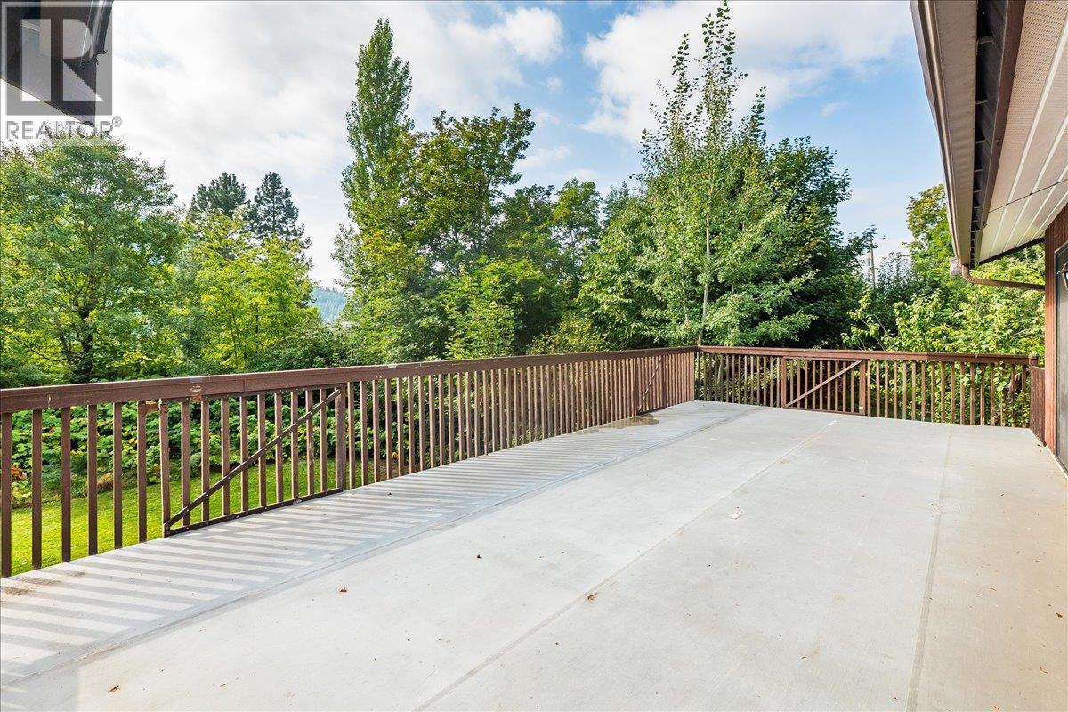 828 8th Avenue, Montrose