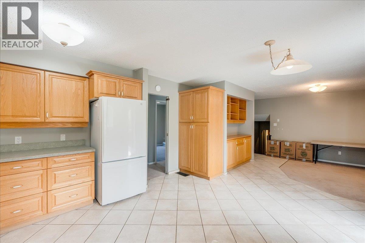 828 8th Avenue, Montrose