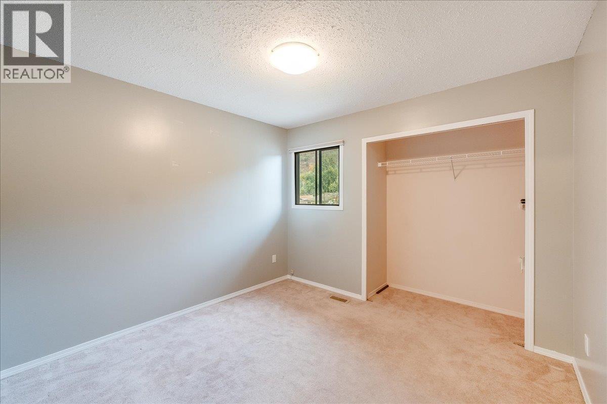 828 8th Avenue, Montrose