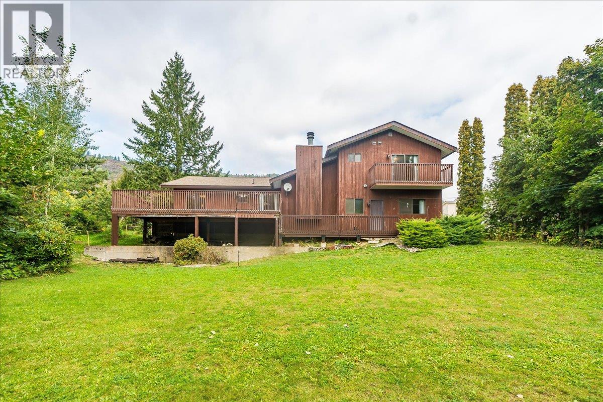 828 8th Avenue, Montrose