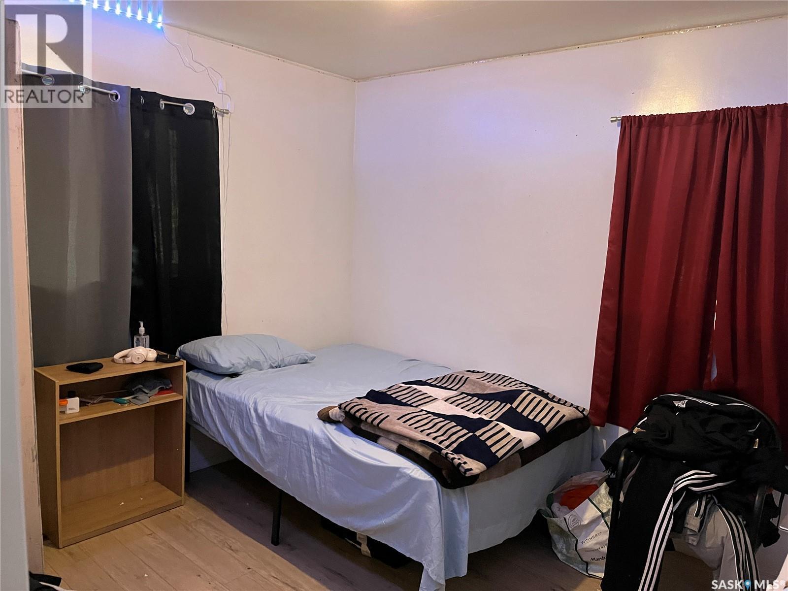 345 19th STREET E - Photo 5 of 12, Prince Albert, Saskatchewan