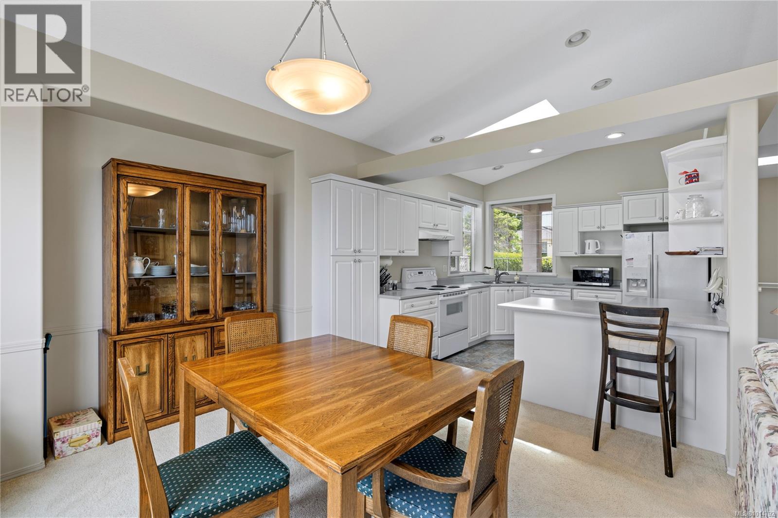 6339 Savary St, Nanaimo