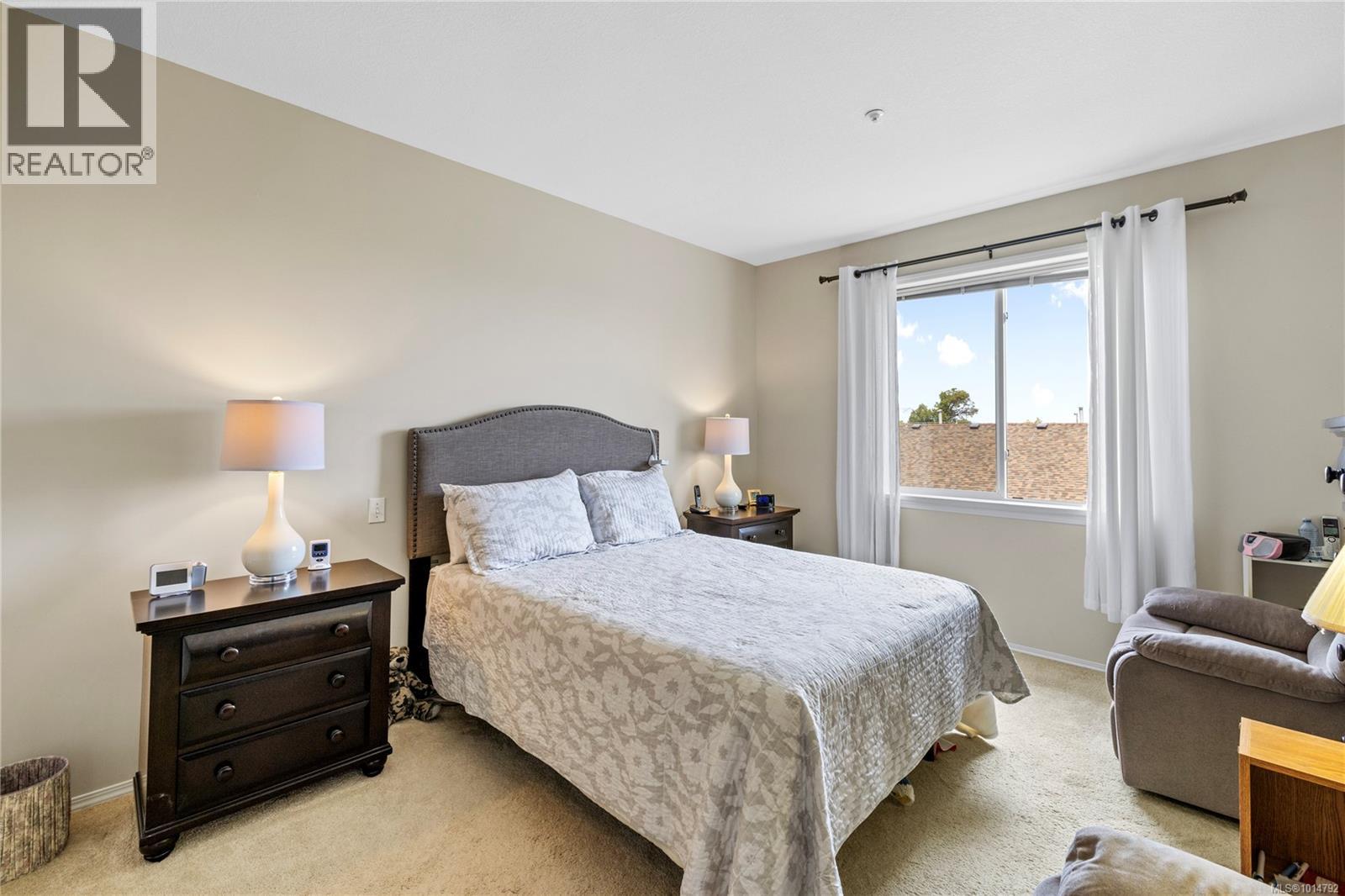 6339 Savary St, Nanaimo