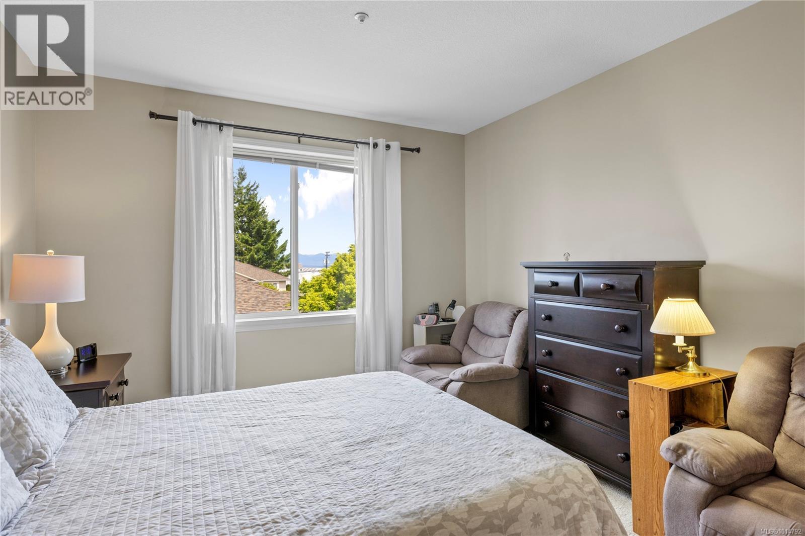 6339 Savary St, Nanaimo