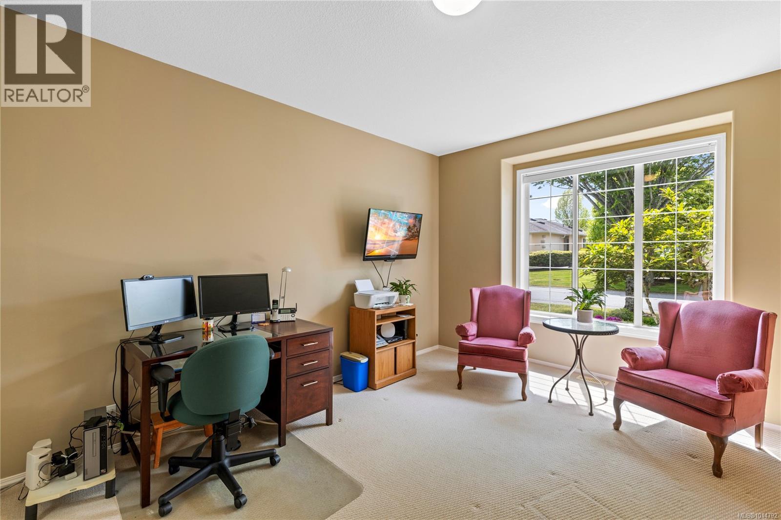 6339 Savary St, Nanaimo