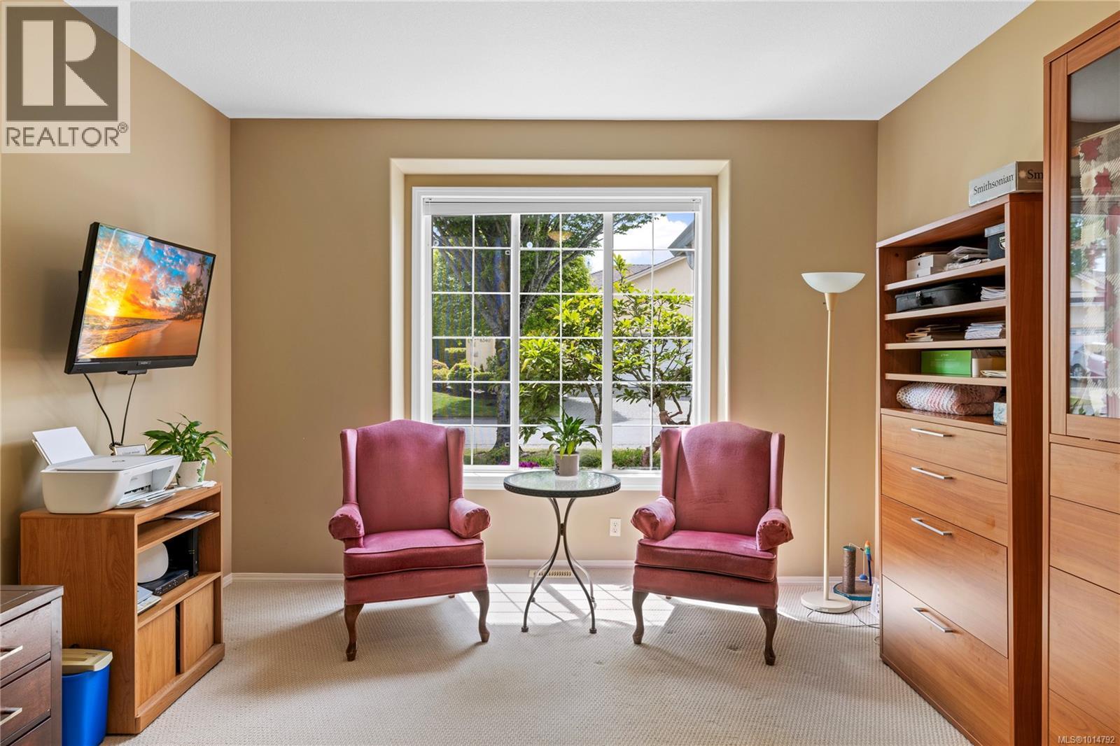 6339 Savary St, Nanaimo