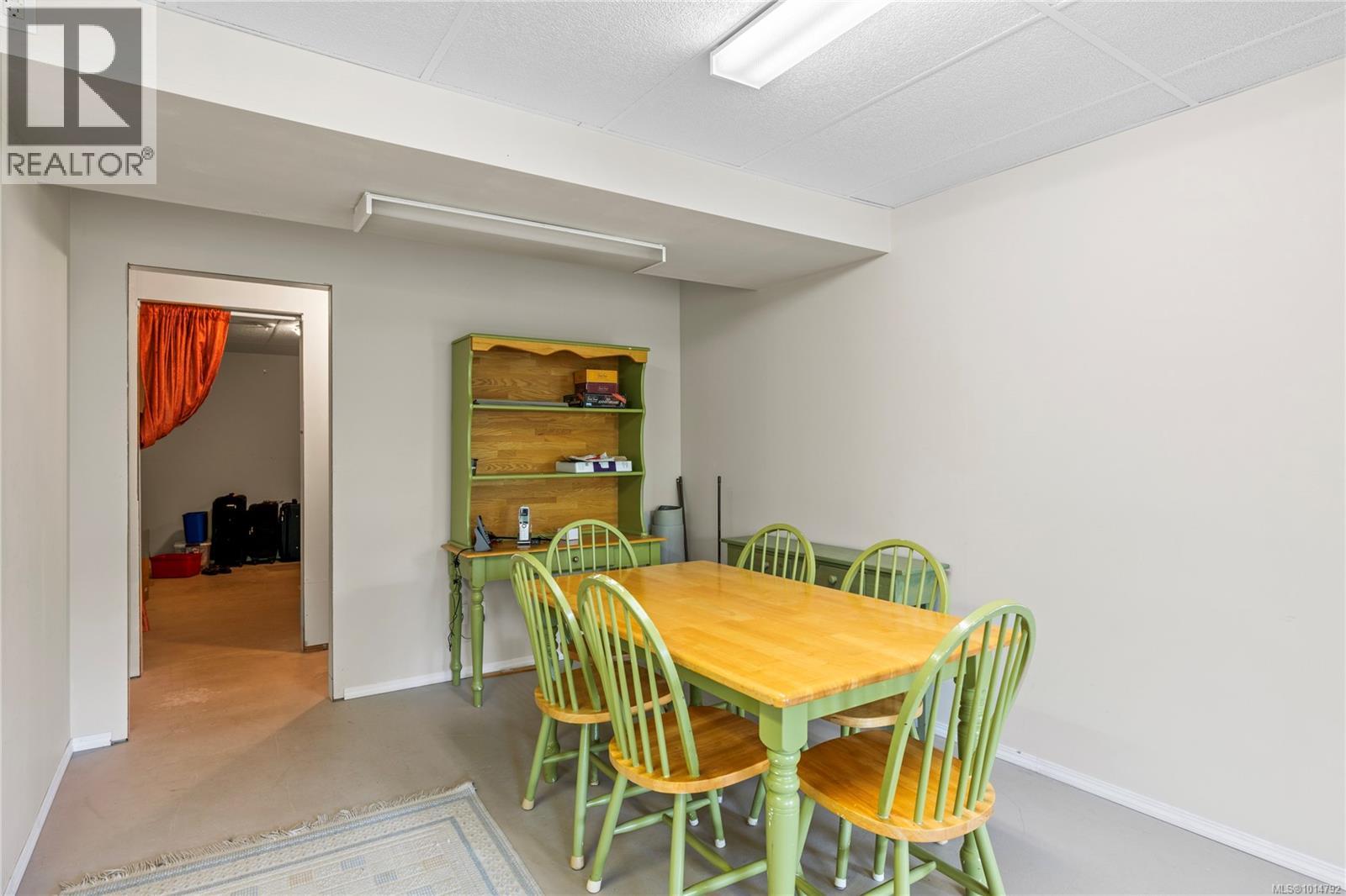 6339 Savary St, Nanaimo