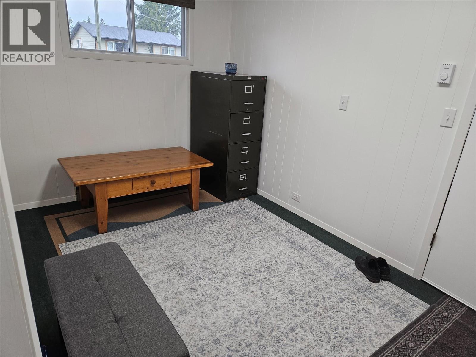 301 5TH Street NW, Nakusp