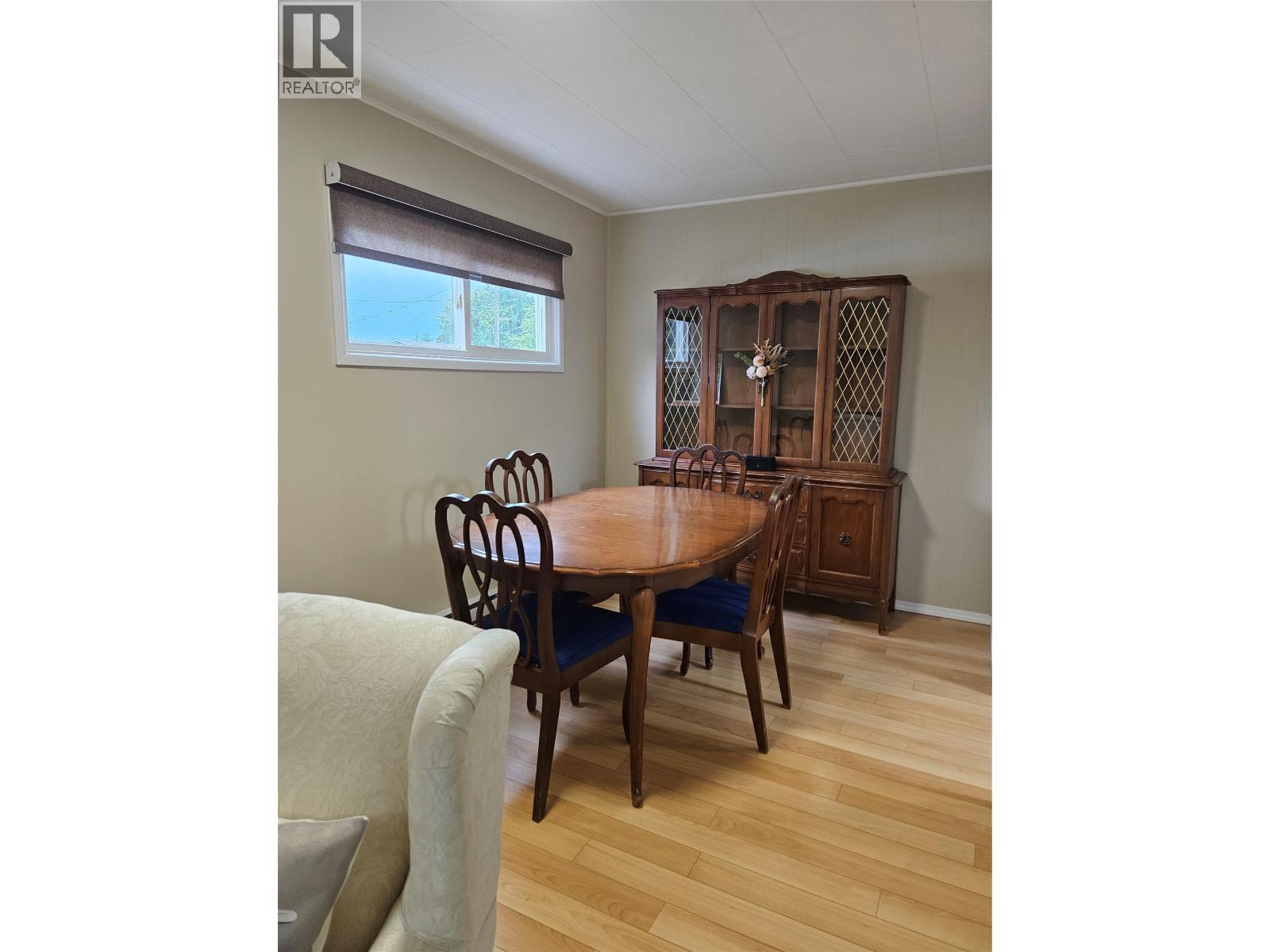 301 5TH Street NW, Nakusp