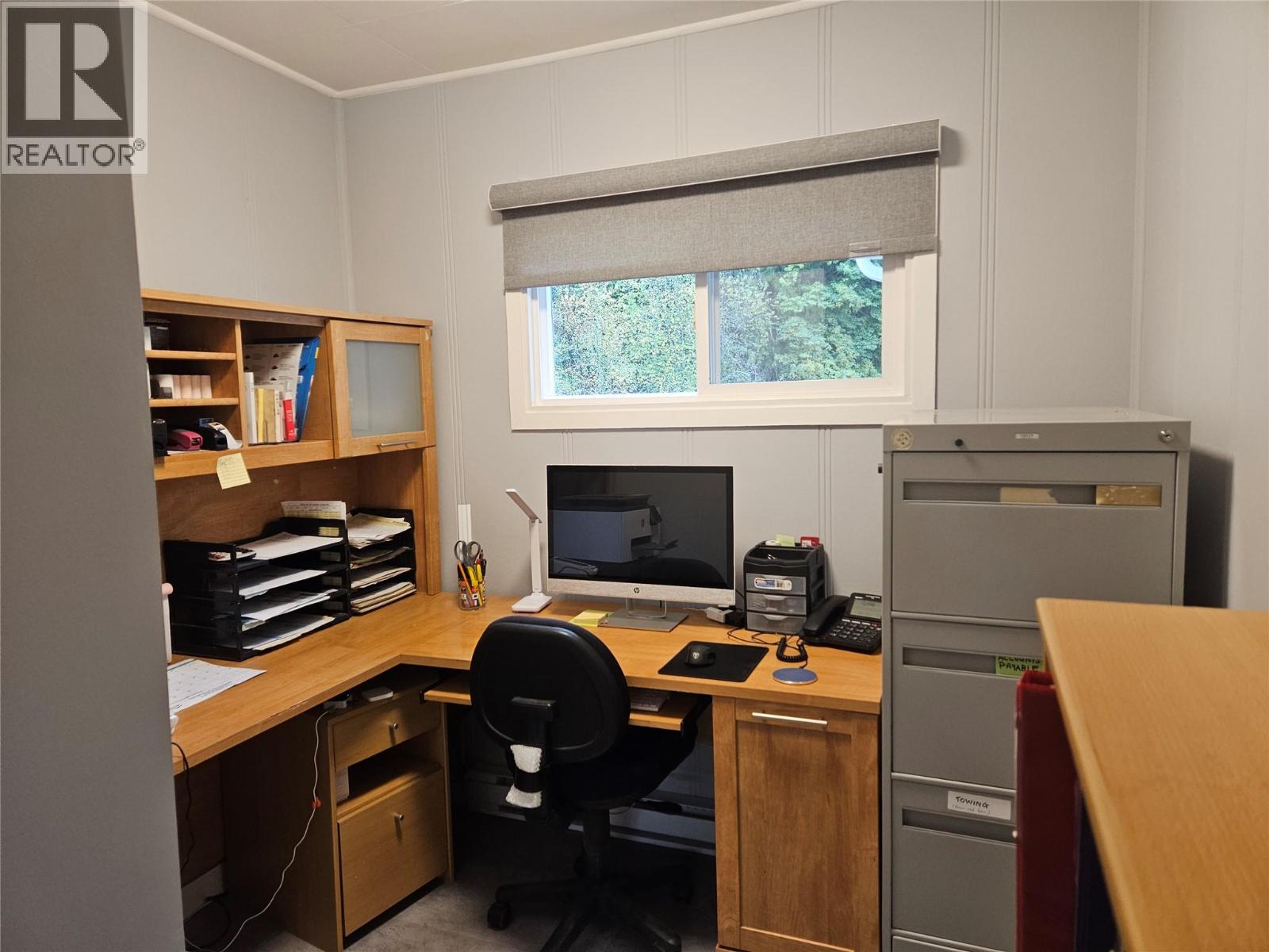 301 5TH Street NW, Nakusp