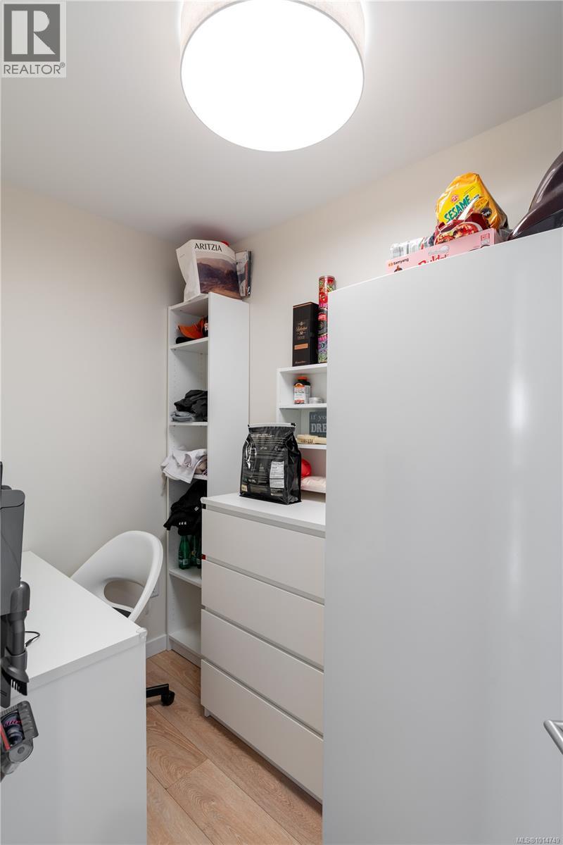 202 1588 North Dairy Rd, Saanich