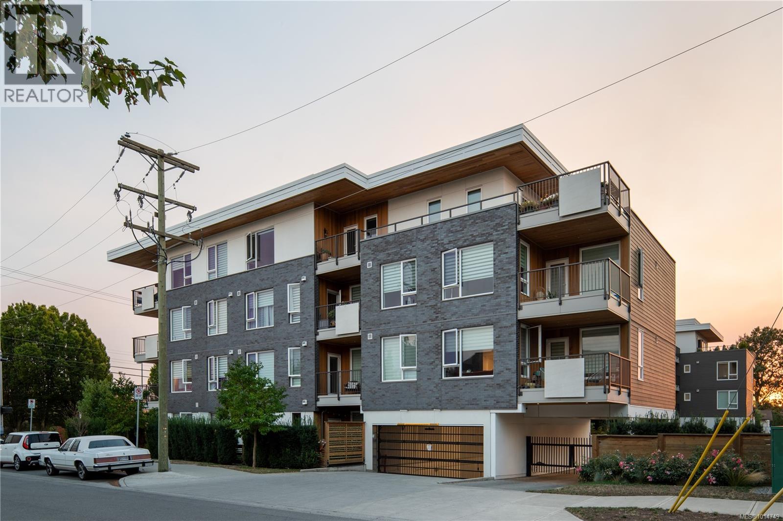 202 1588 North Dairy Rd, Saanich