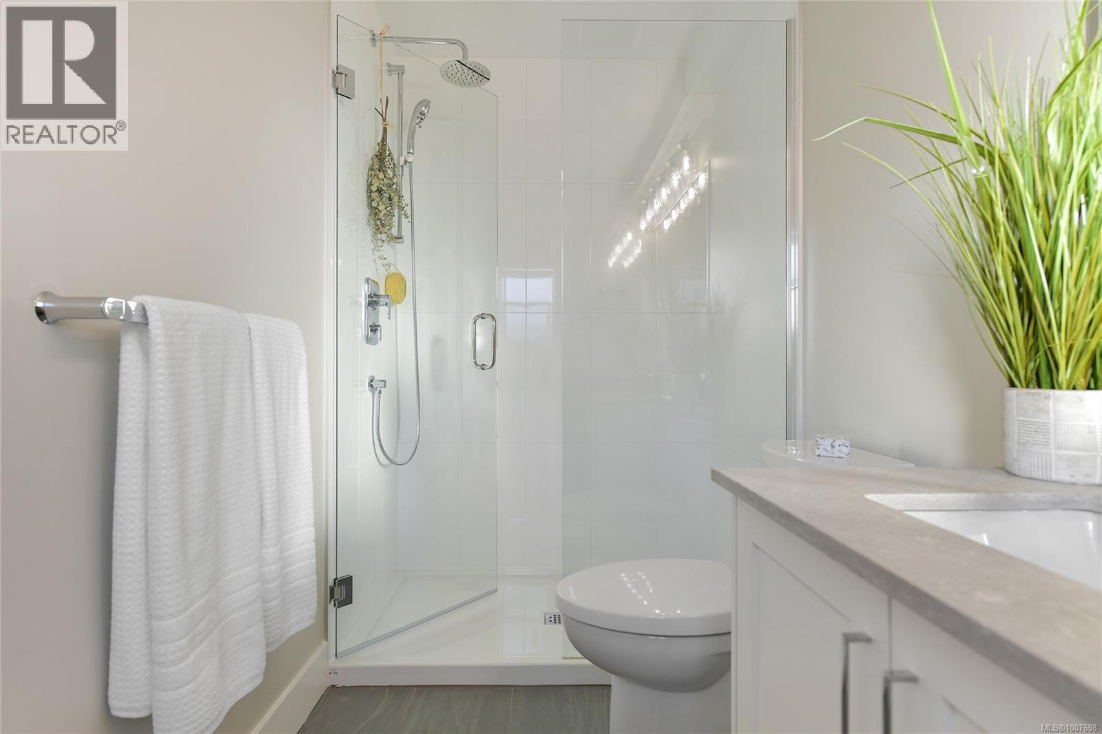 1455 Atlas Dr, Langford