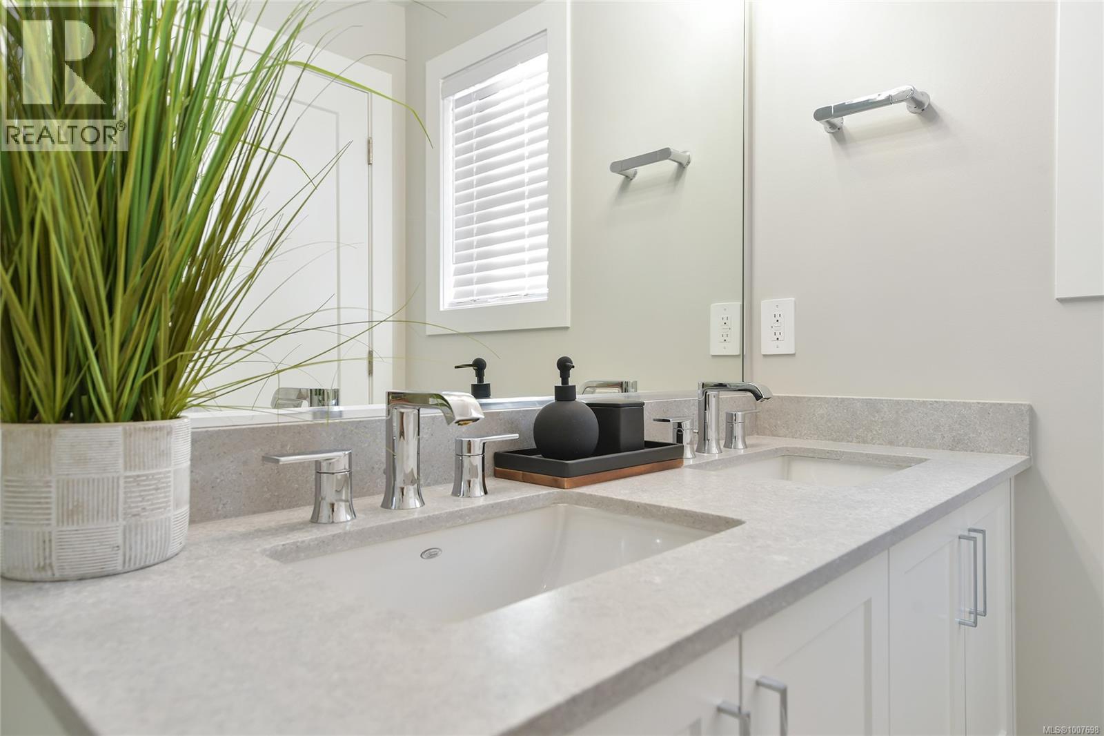1455 Atlas Dr, Langford