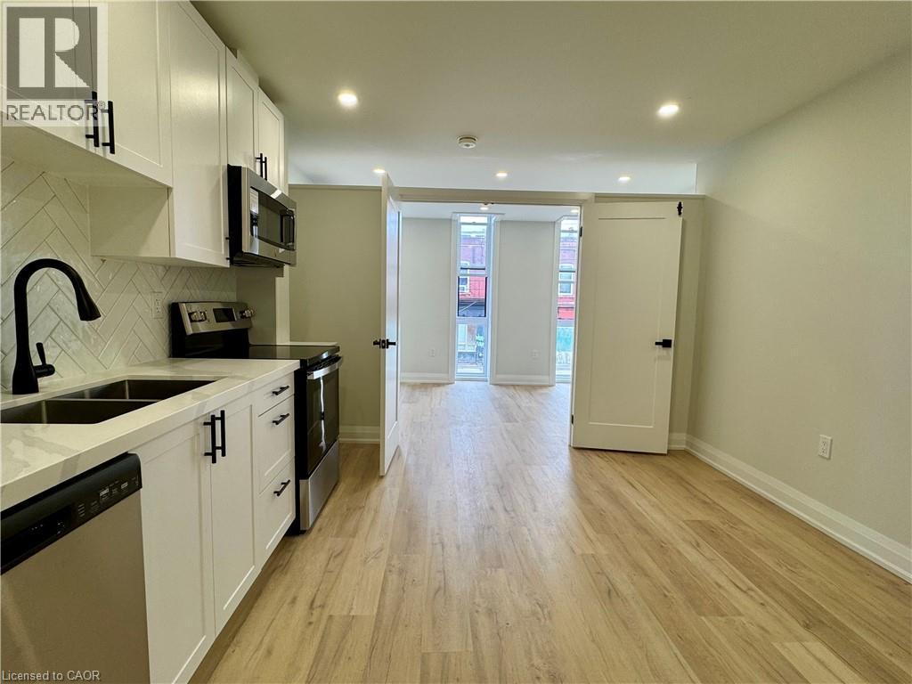 588 BARTON Street E Unit# 21