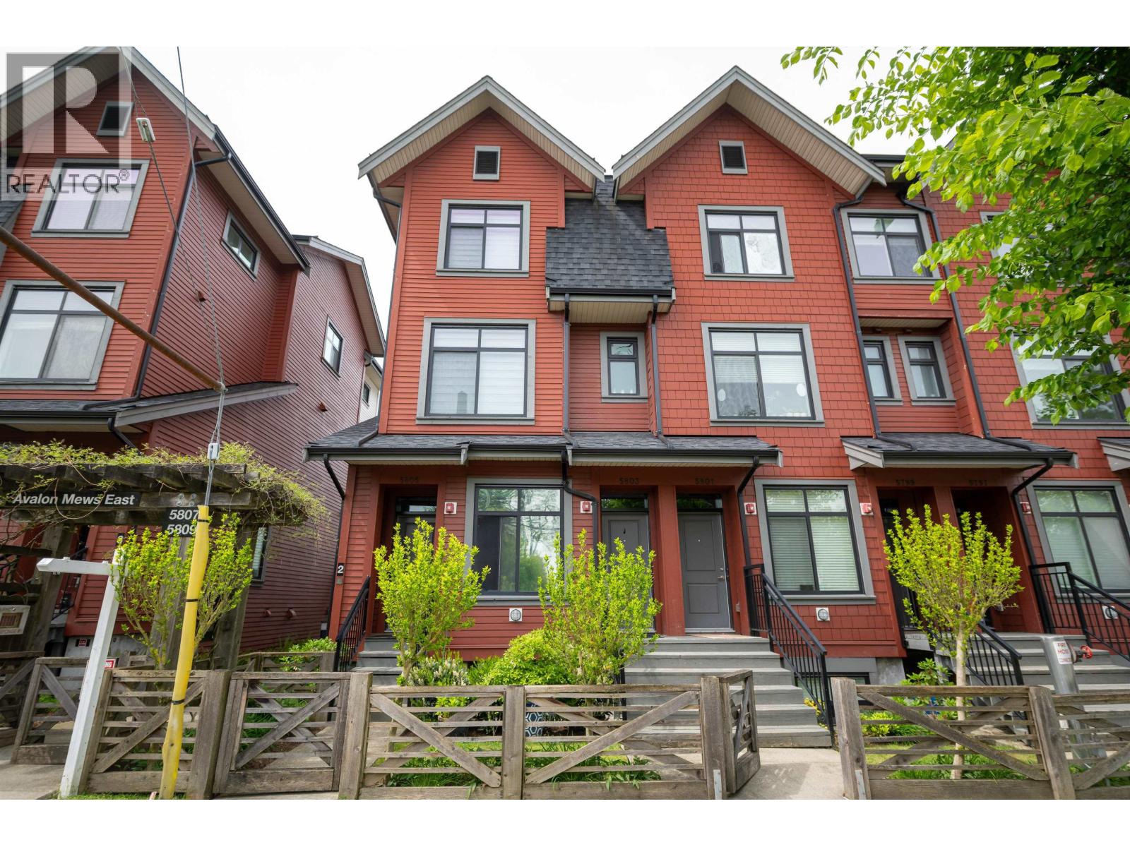 5805 WALES STREET, Vancouver