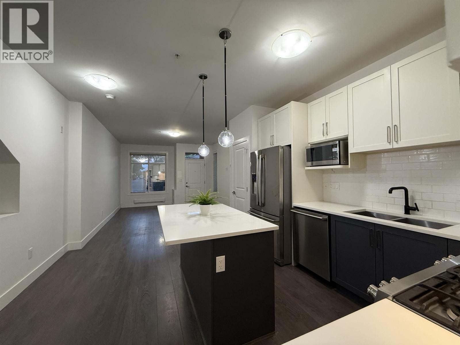 5805 WALES STREET, Vancouver