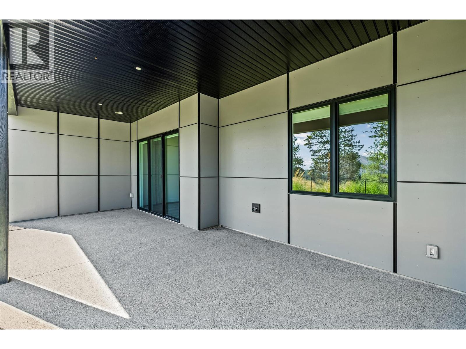 2835 Canyon Crest Drive Unit# 2, West Kelowna