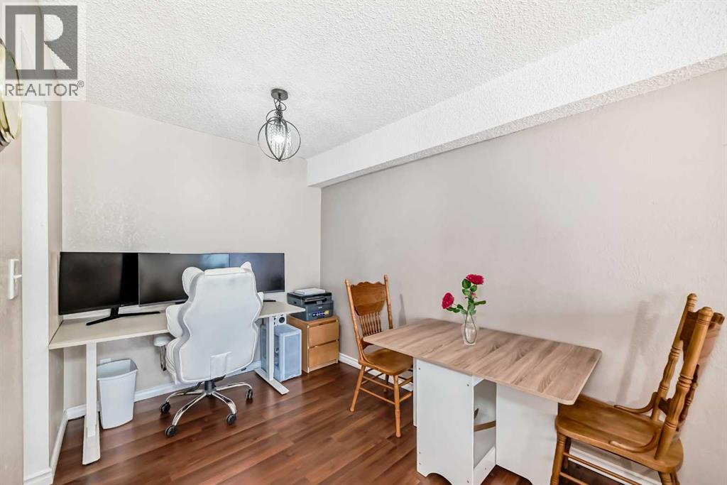 Single Family House for Sale in    Street SW Rosscarrock Calgary 