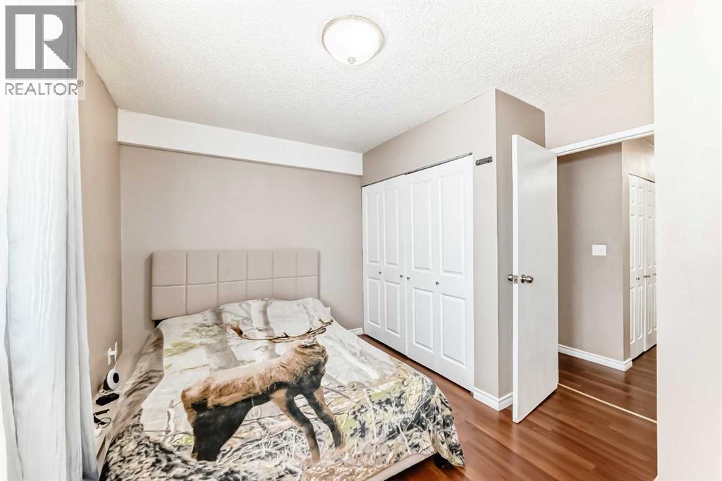 Single Family House for Sale in    Street SW Rosscarrock Calgary 