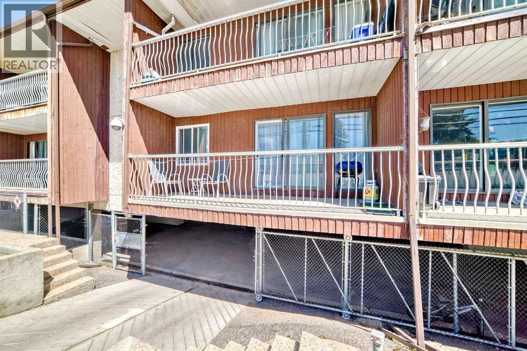 Single Family House for Sale in    Street SW Rosscarrock Calgary 