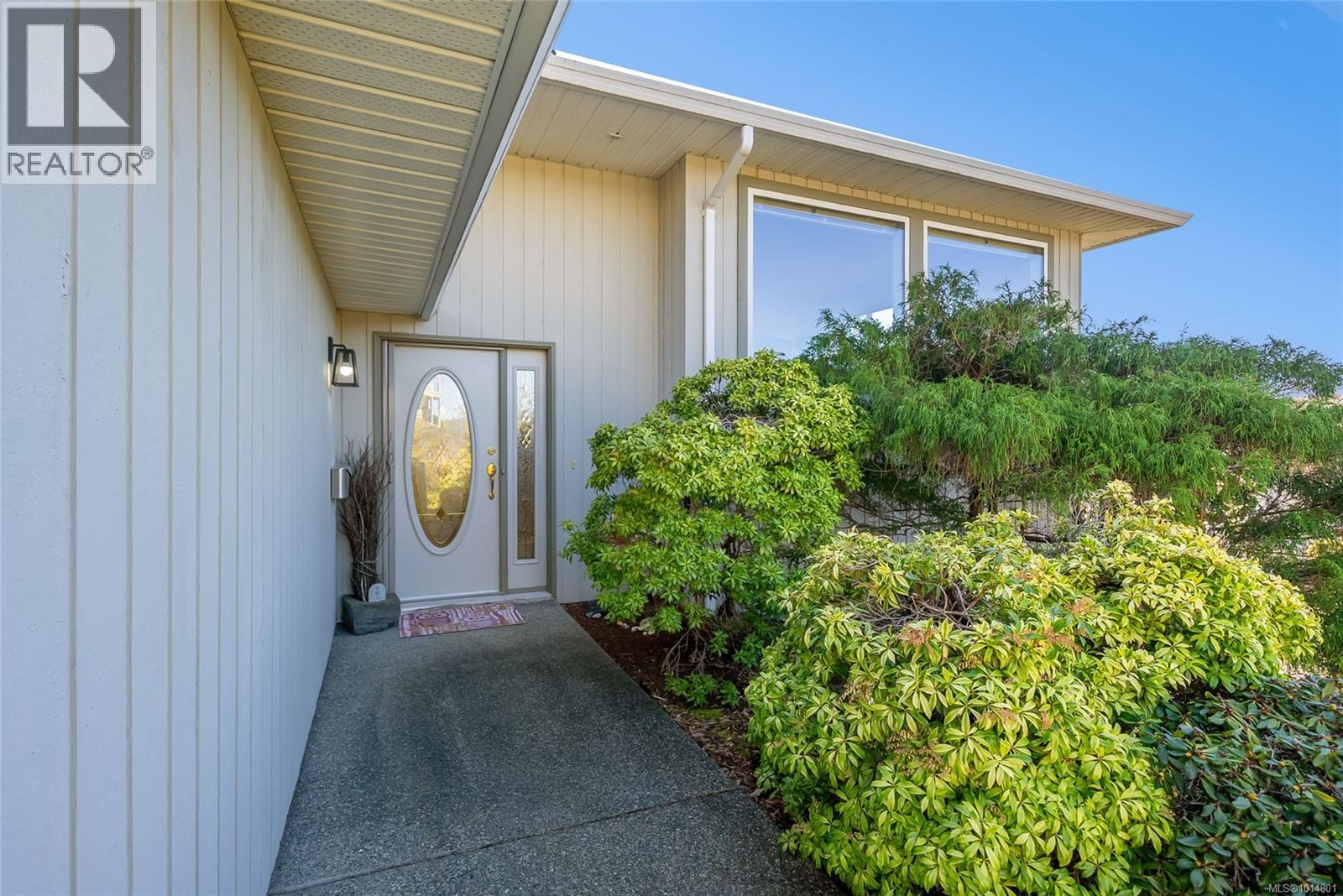 3385 Edgewood Dr, Nanaimo