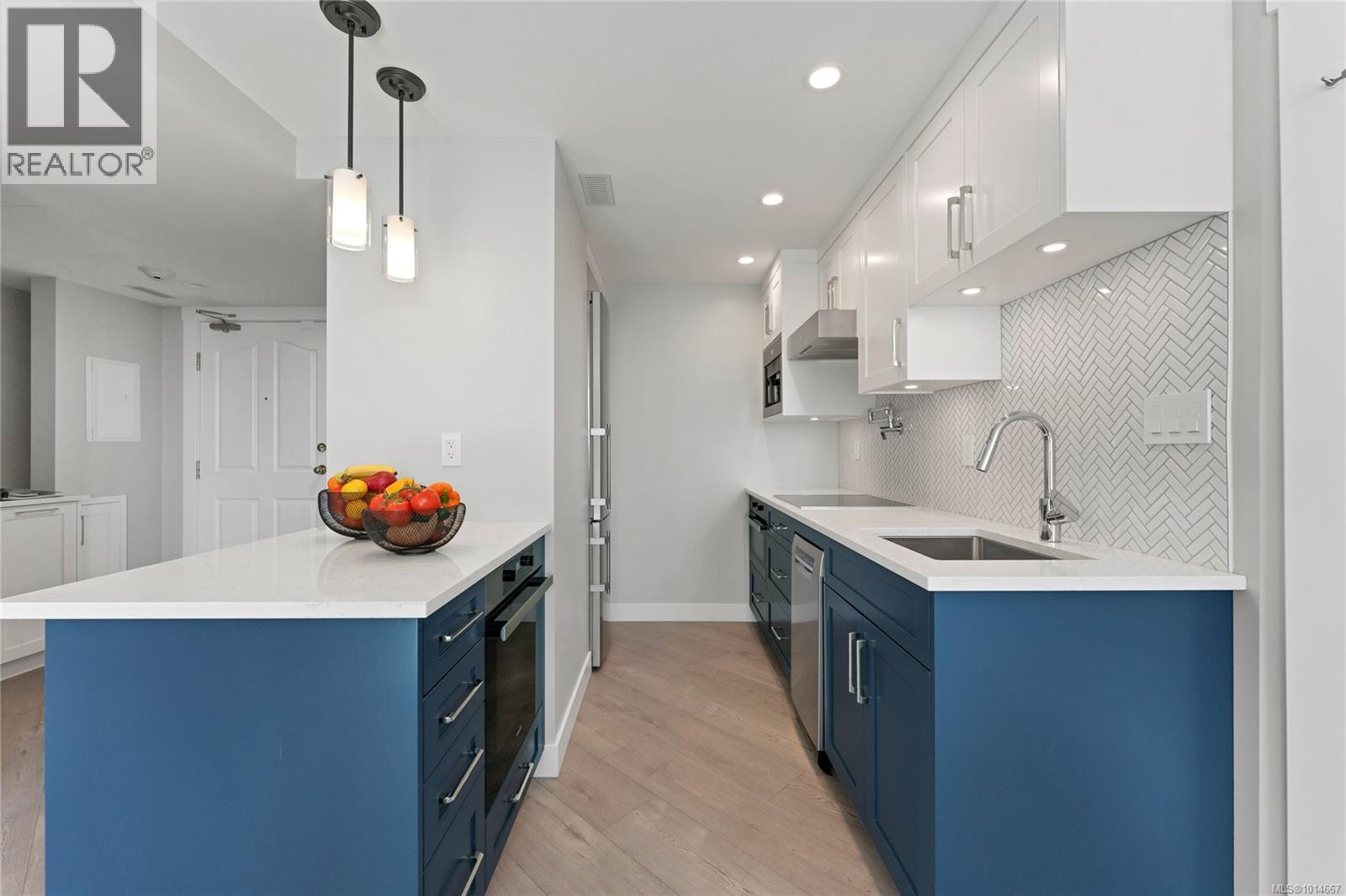 804 930 Yates Street, Victoria