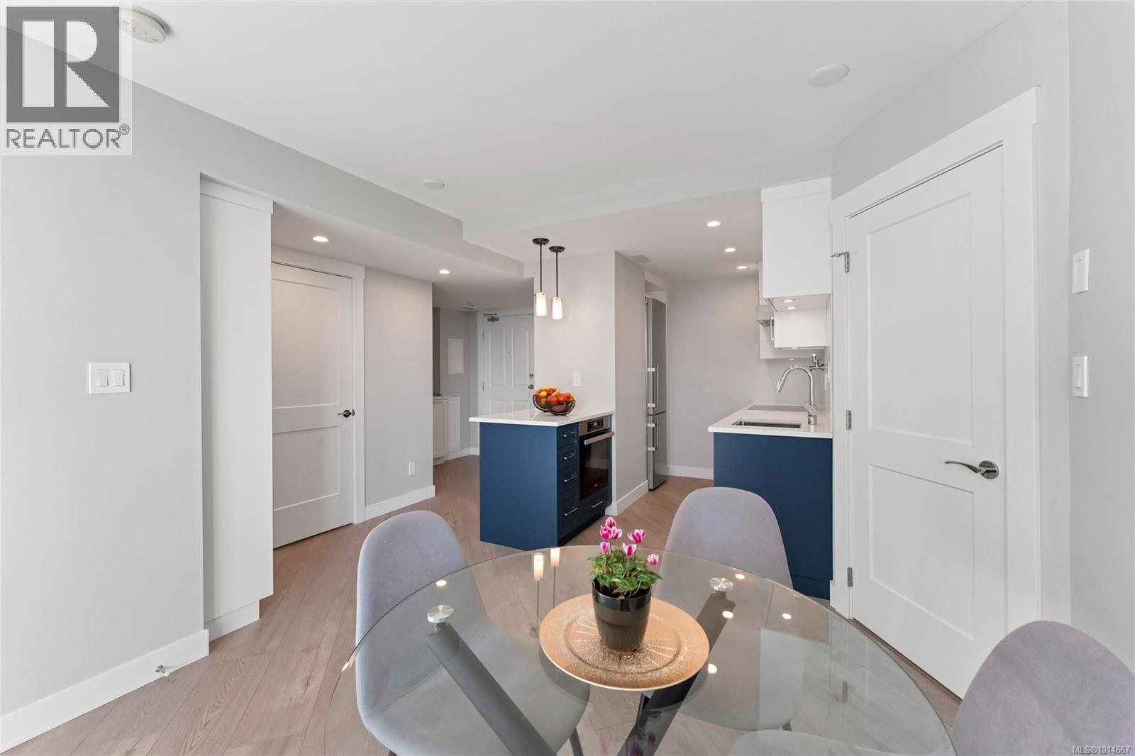 804 930 Yates Street, Victoria