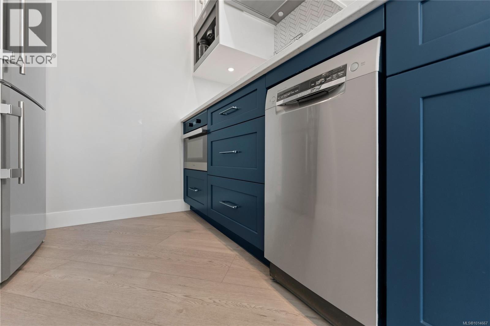 804 930 Yates Street, Victoria