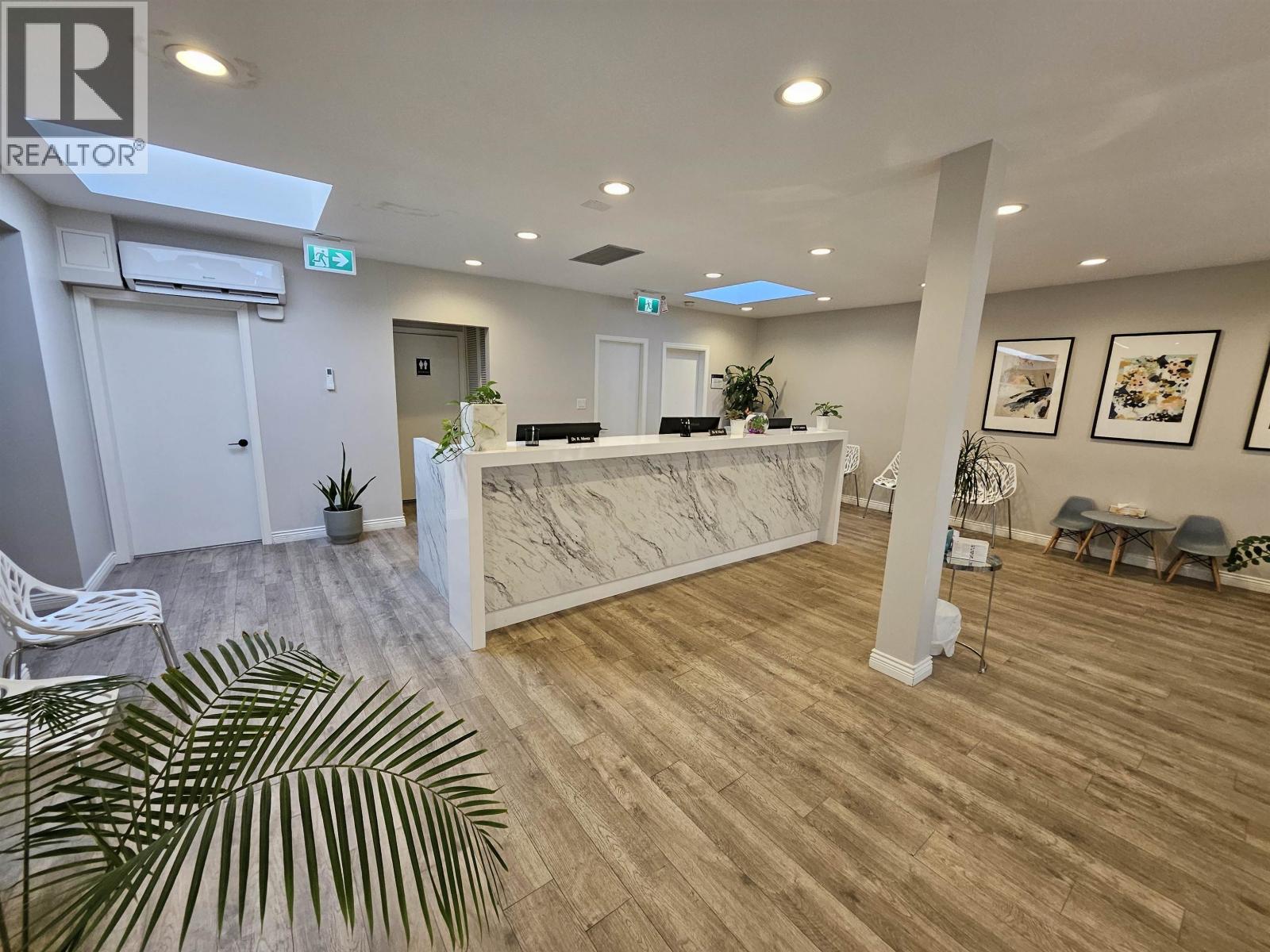 22195 DEWDNEY TRUNK ROAD, Maple Ridge