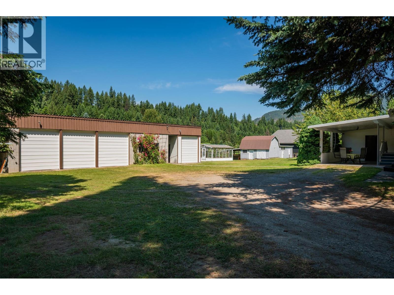 2645 Shoreacres Road, Castlegar