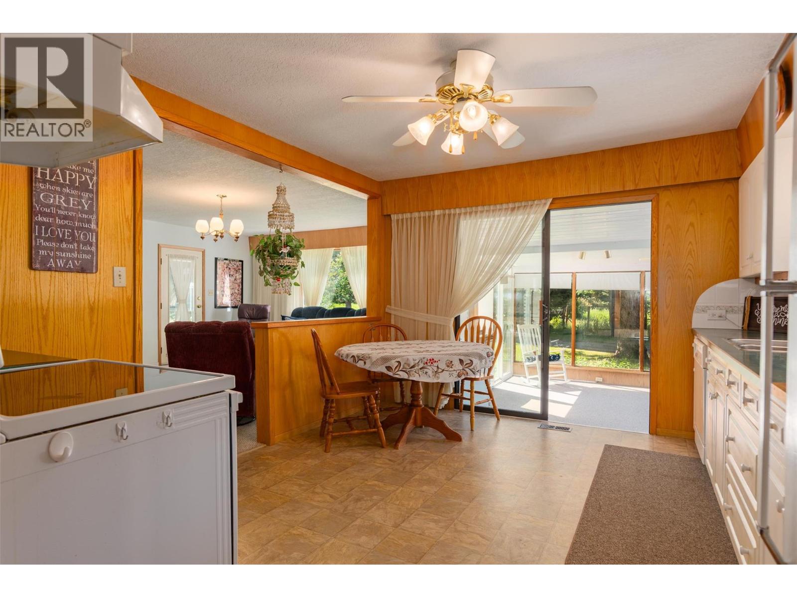 2645 Shoreacres Road, Castlegar