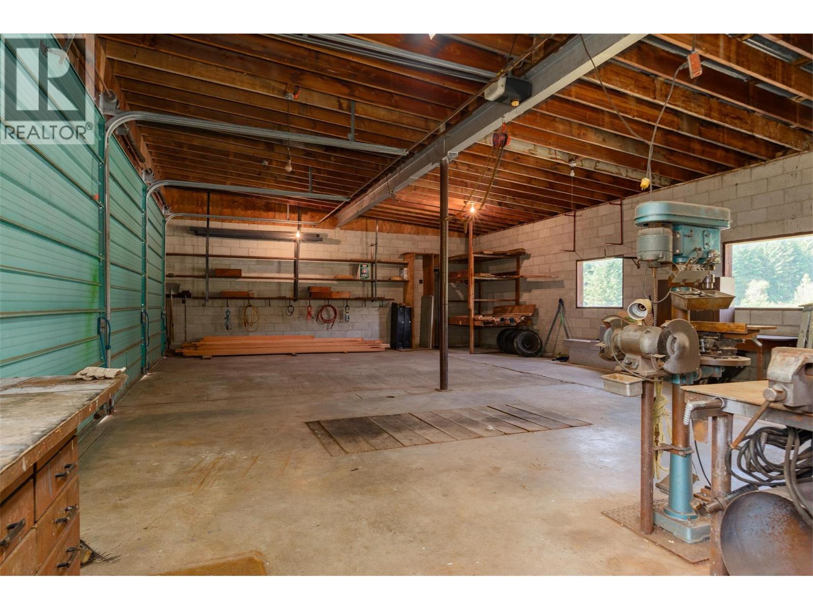 2645 Shoreacres Road, Castlegar
