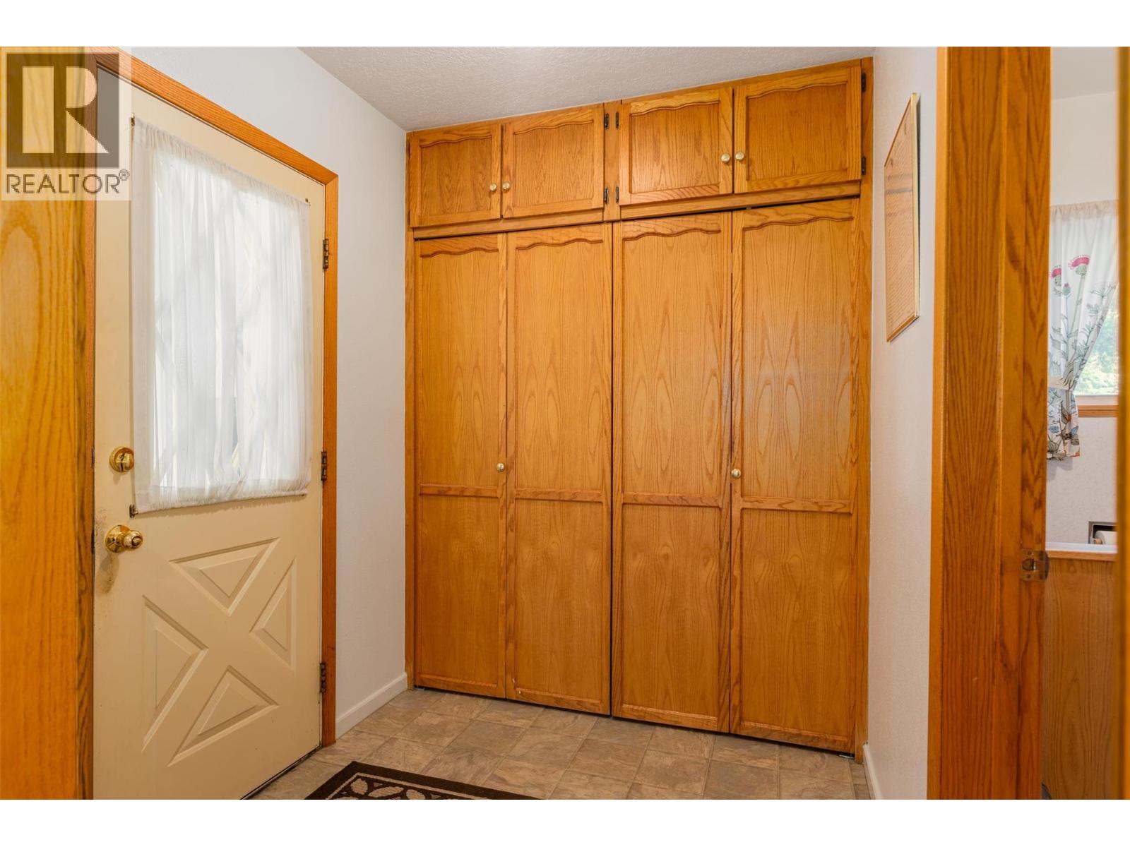 2645 Shoreacres Road, Castlegar