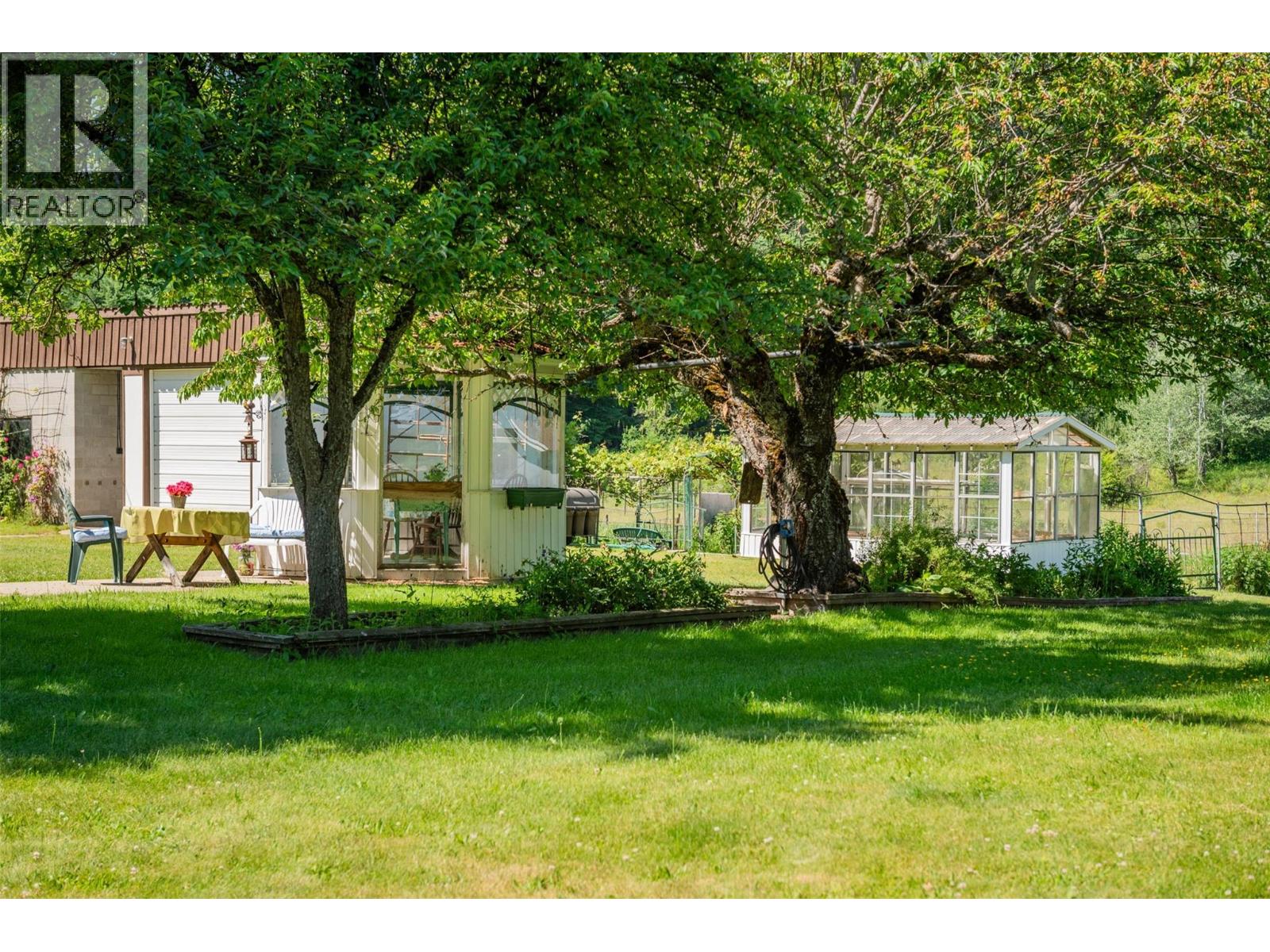 2645 Shoreacres Road, Castlegar