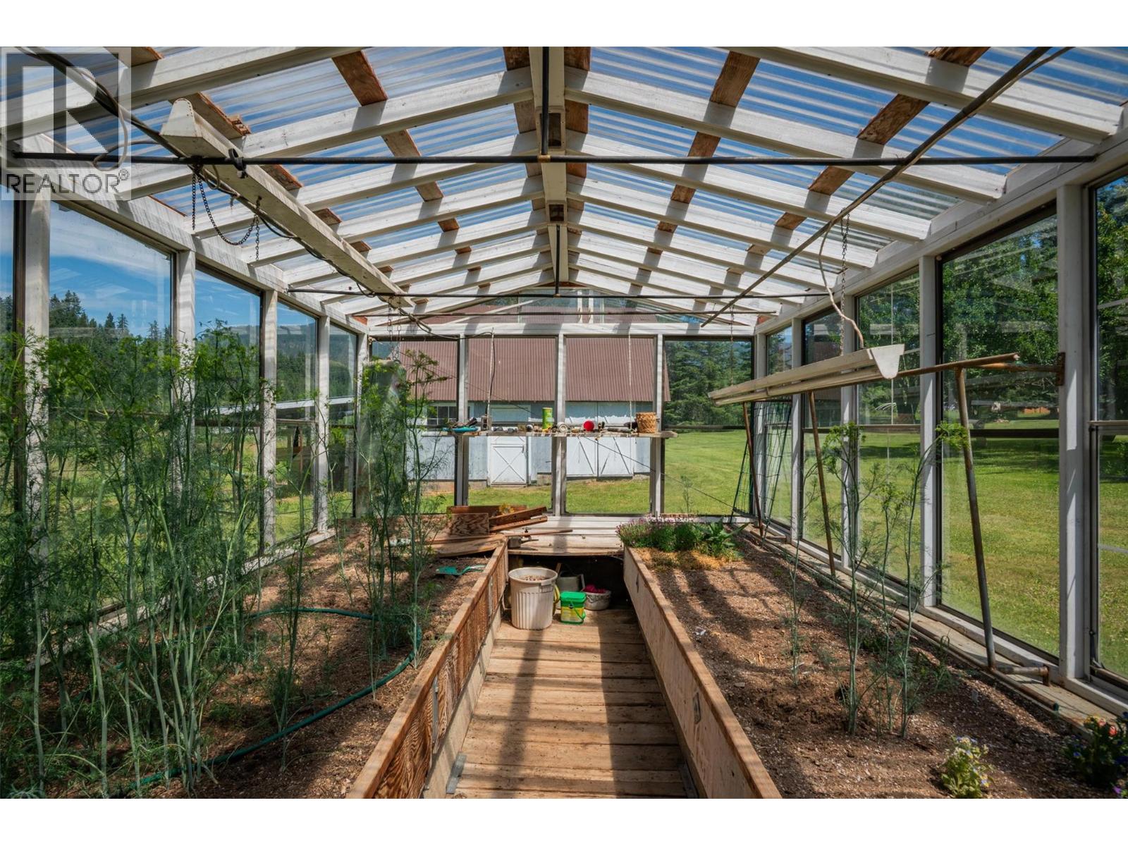 2645 Shoreacres Road, Castlegar