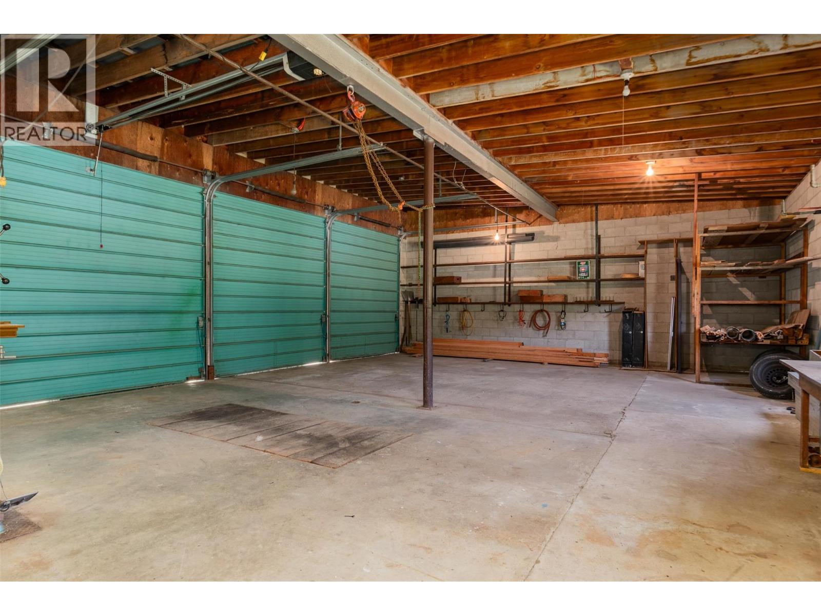 2645 Shoreacres Road, Castlegar